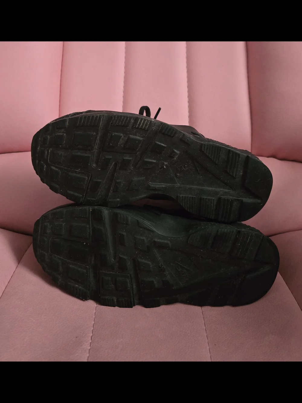 All Black Nike Huarache Run Shoes For Little Girl